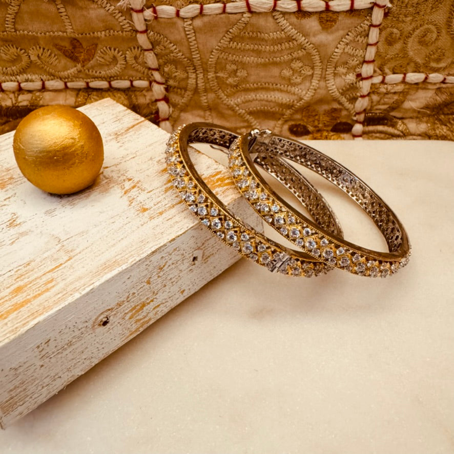 Dhanya Bangles