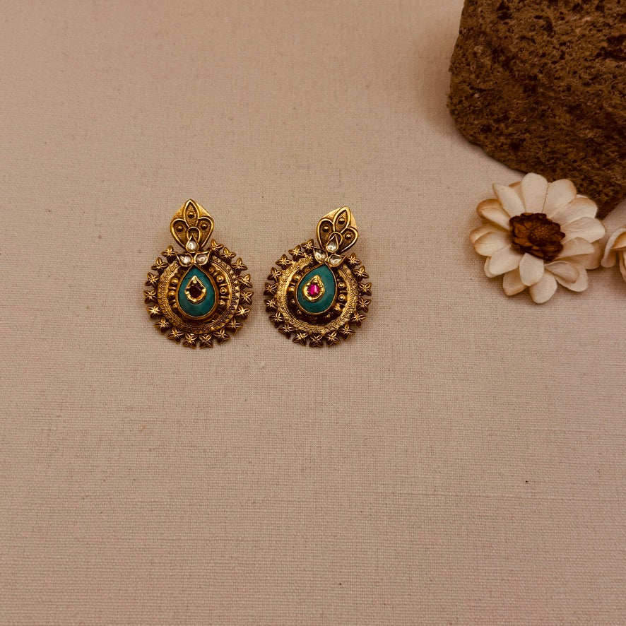 Dira Earrings