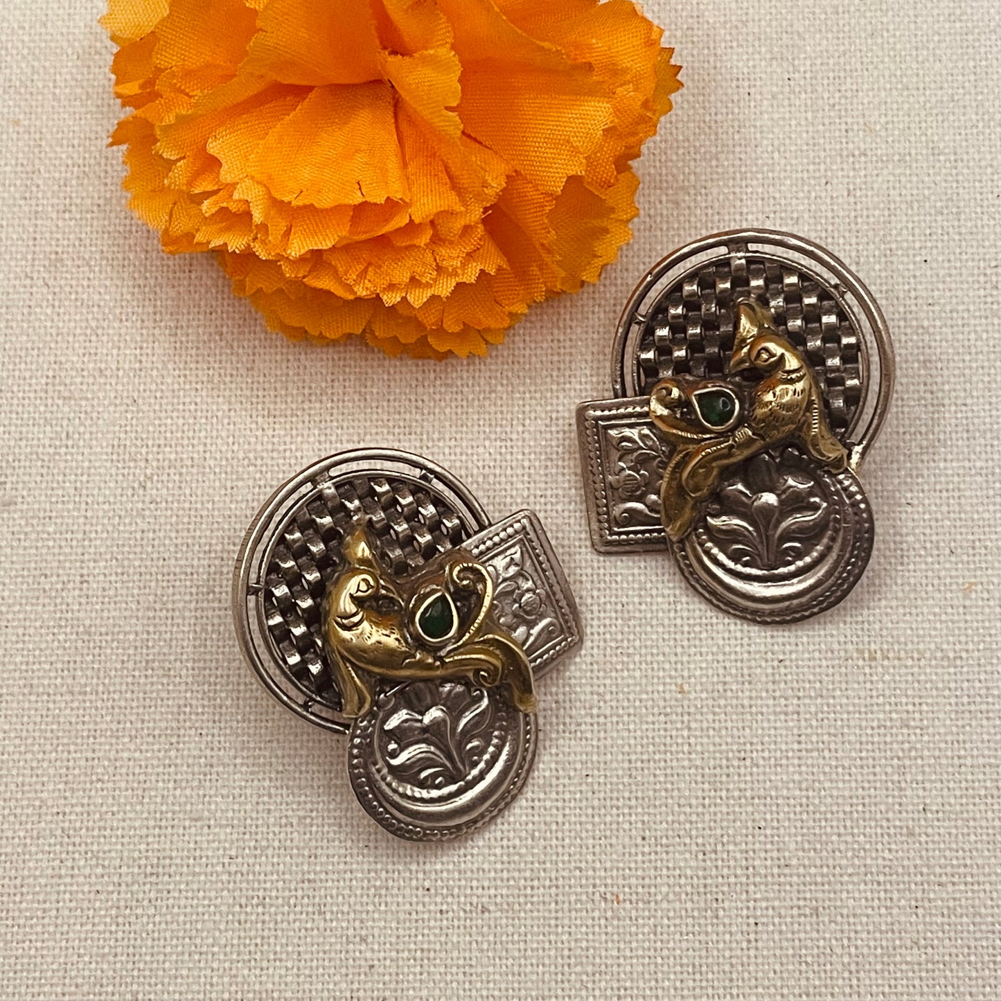 Para Oxidized Earrings