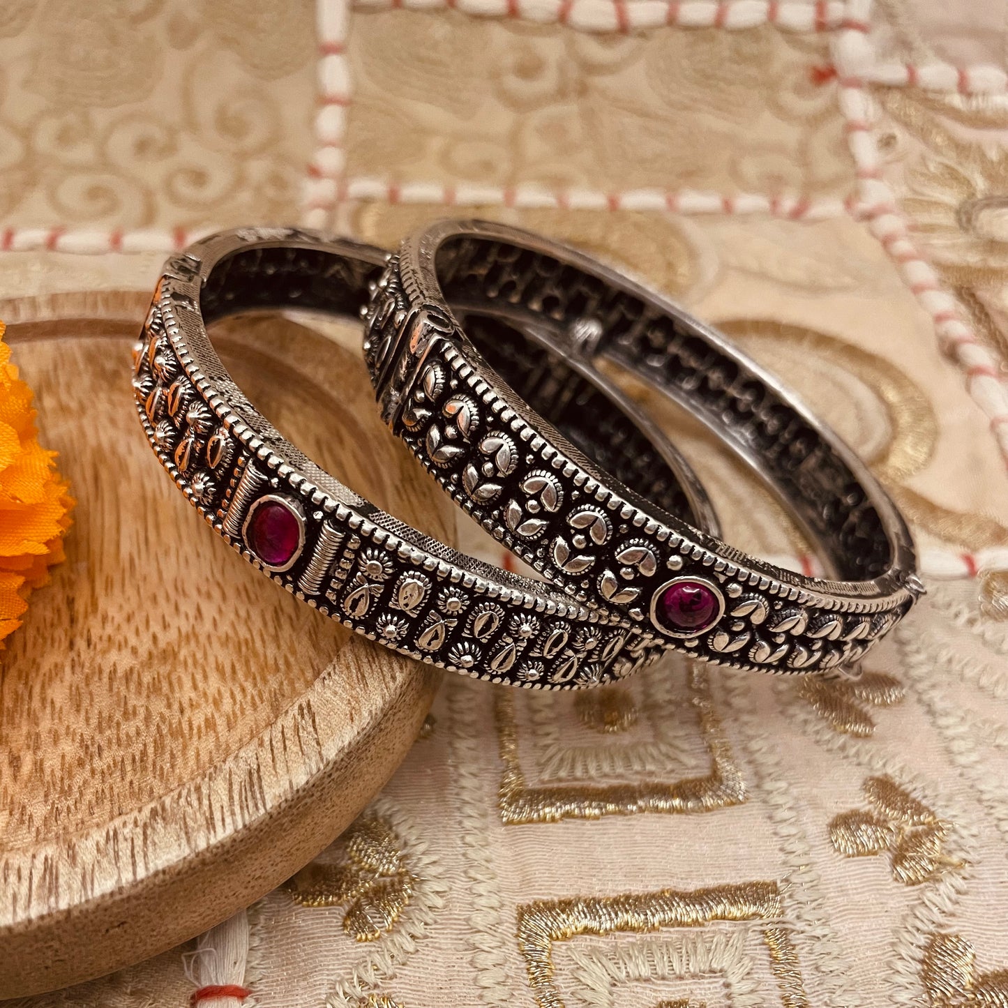 Vaani Oxidized Bangles