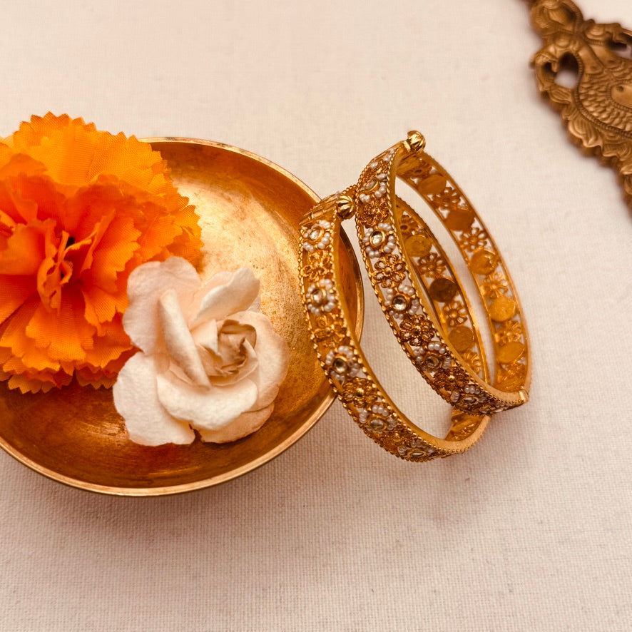 kundan and pearl bangles