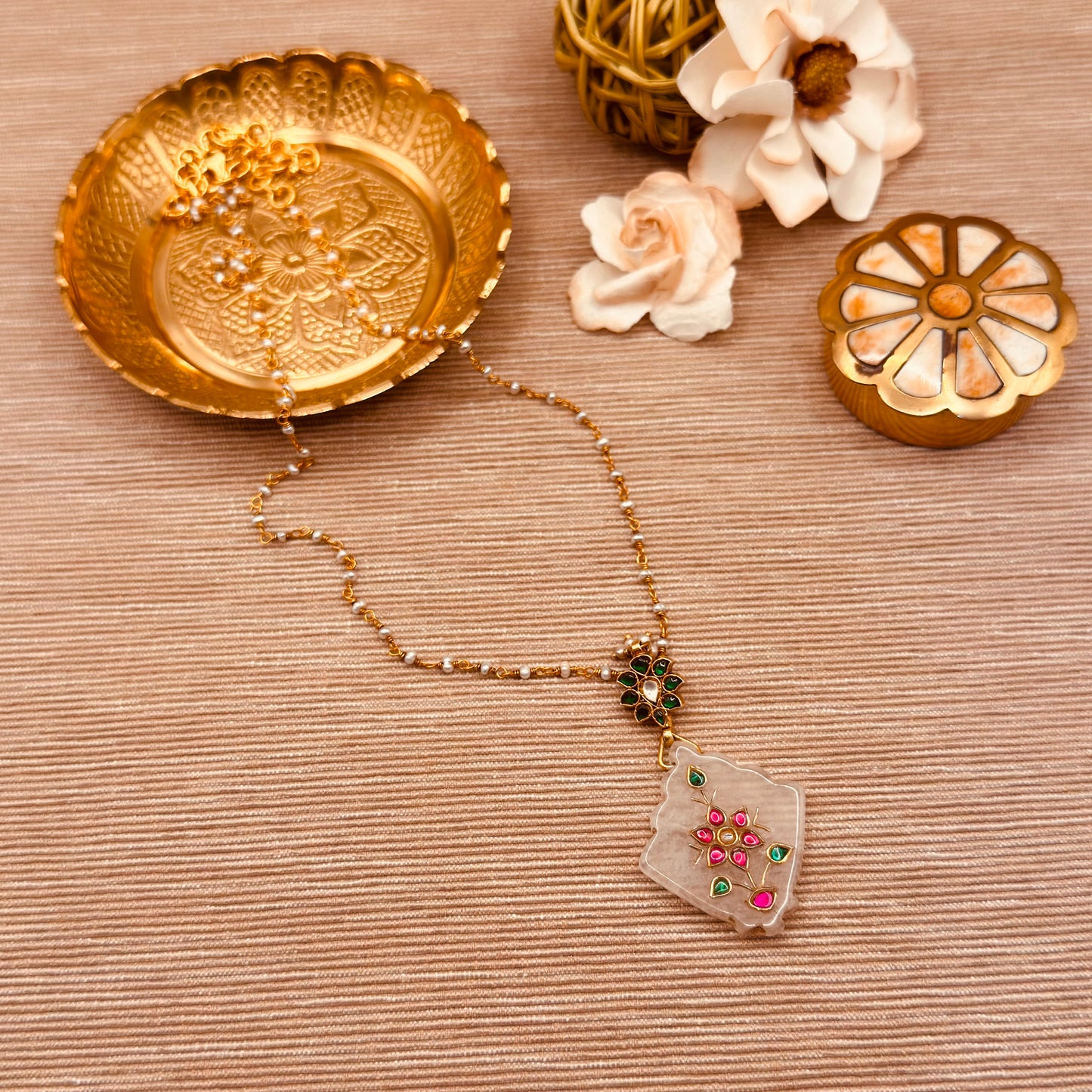 Pearl Necklace with Moonstone pendant